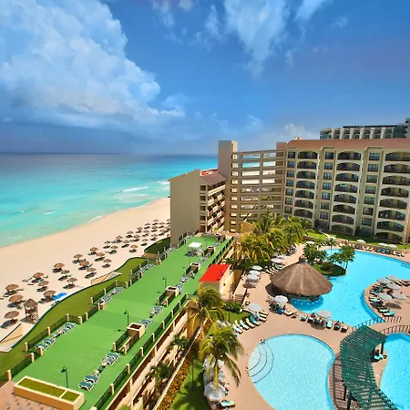 The Royal Islander - An All Suites Resort-2